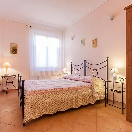 Фермерский дом Podere Camollia Costalpino